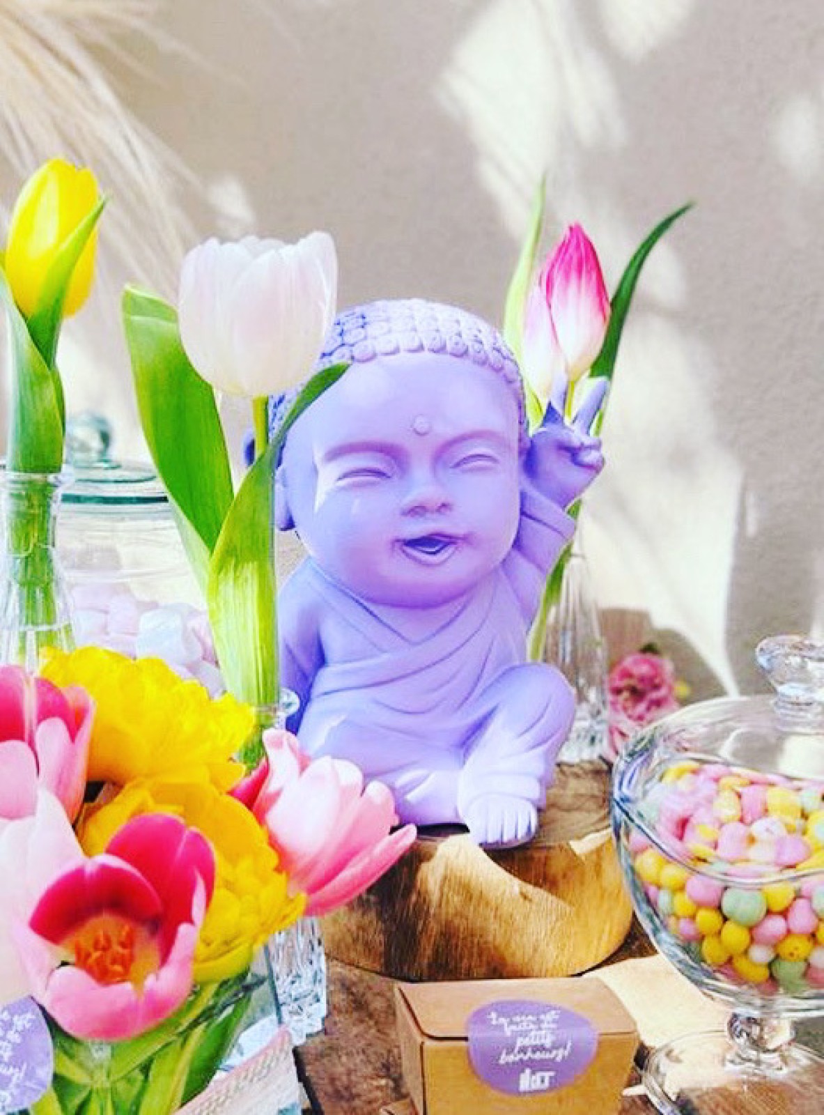 Objet de décoration événementielle Bouddha pour lancement de parfum haut de gamme à Aix