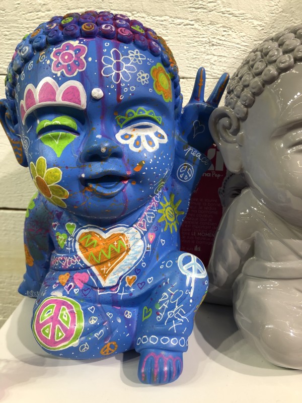 Proposer en boutique une sélection exclusive de Bouddhas pop personnalisés et numérotés à Aix-en-Provence dans le 13