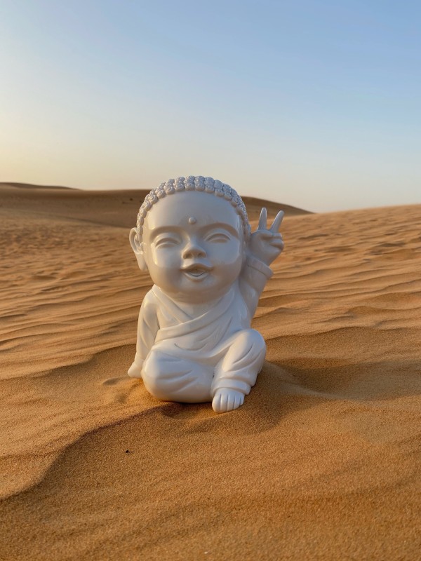 Commander une statue Bouddha 1m50 personnalisée pour l’accueil d’un hôtel spa en bord de mer à Cannes