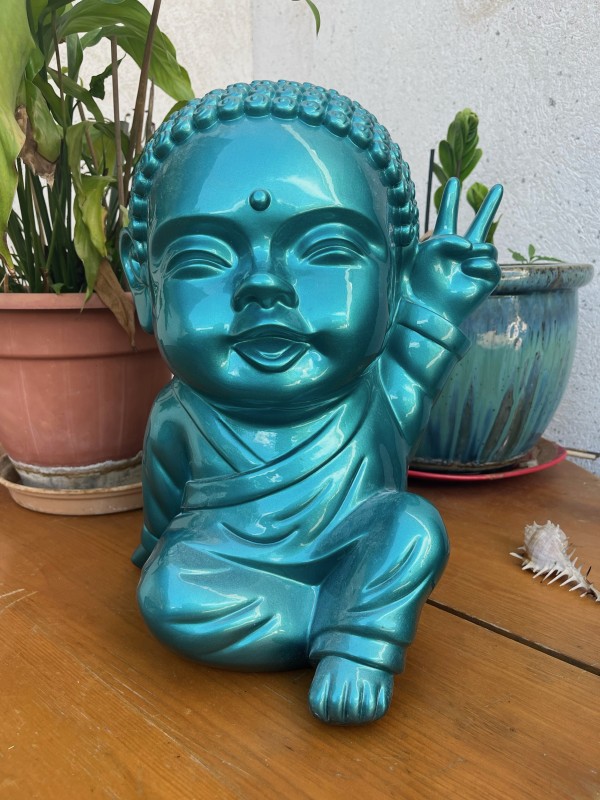 Bouddha en fibre légère pour installation dans centre de soins énergétiques avec personnalisation couleur à Monaco